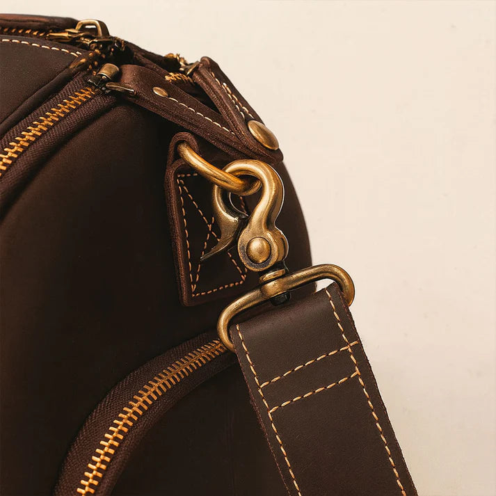 sac de voyage en cuir à roulette durable