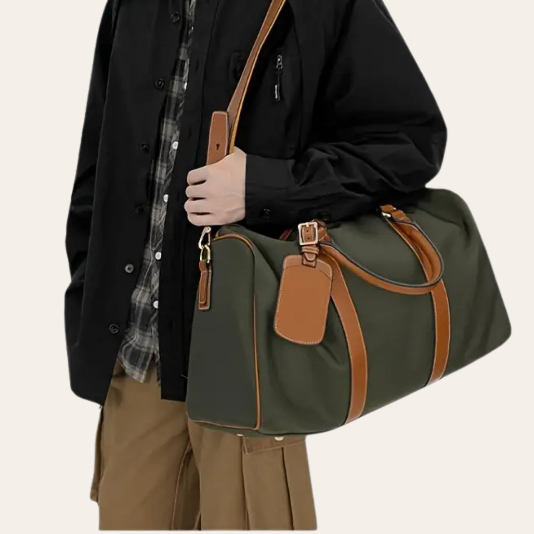 Sac de voyage de marque cabine week-end homme.