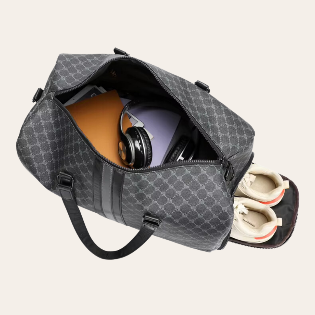 Men's leather weekend cabin travel bag.