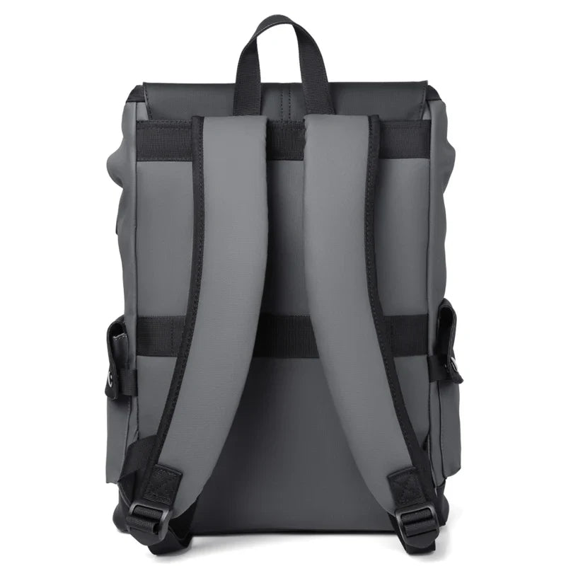 sac a dos en cuir design pour homme
