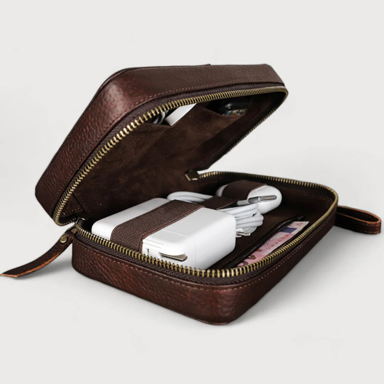 Trousse de rangement en cuir